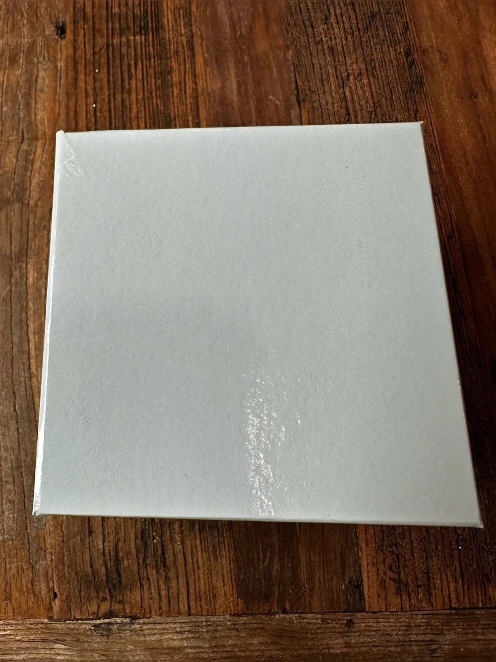 Leaf Print gift box - White with Multicolor Leaf Pattern